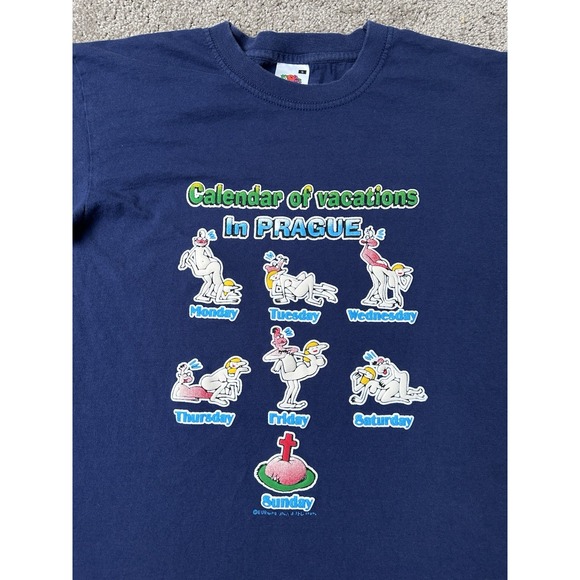 Vintage Mens Tshitr Calendar of vacations lo PRAGUE Europe 00' Streetwear Size S - Picture 2 of 8